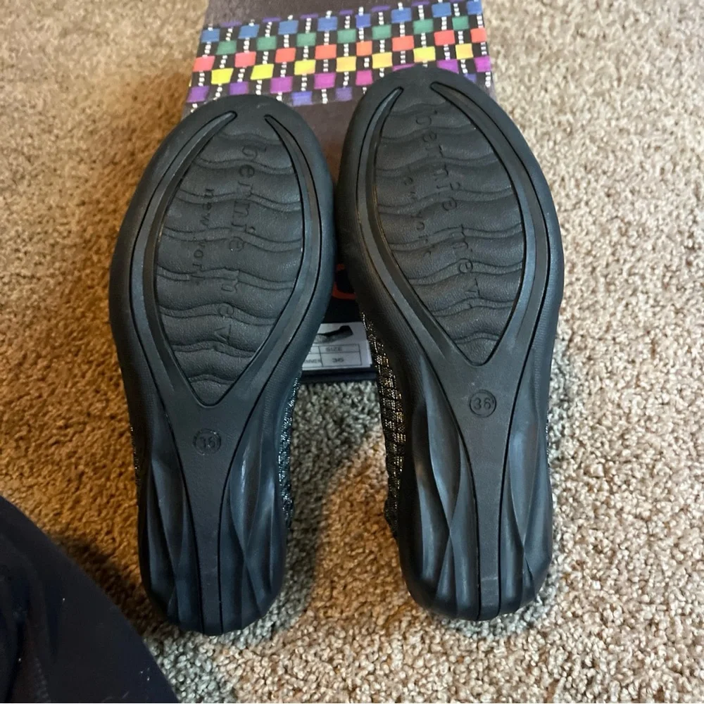 Bernie Mev Black silver shimmer catwalk Woven Flats new in box  memory foam